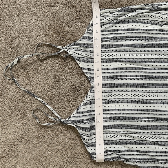 NWOT- RVCA Sundress - Picture 12 of 14